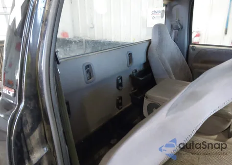 2001 Dodge Ram 1500 St z USA, uszkodzony, nr VIN 1B7HC16Y71S321472